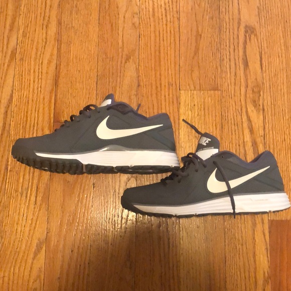 Nike Other - Nike MVP Pregame Training/Turf Shoes